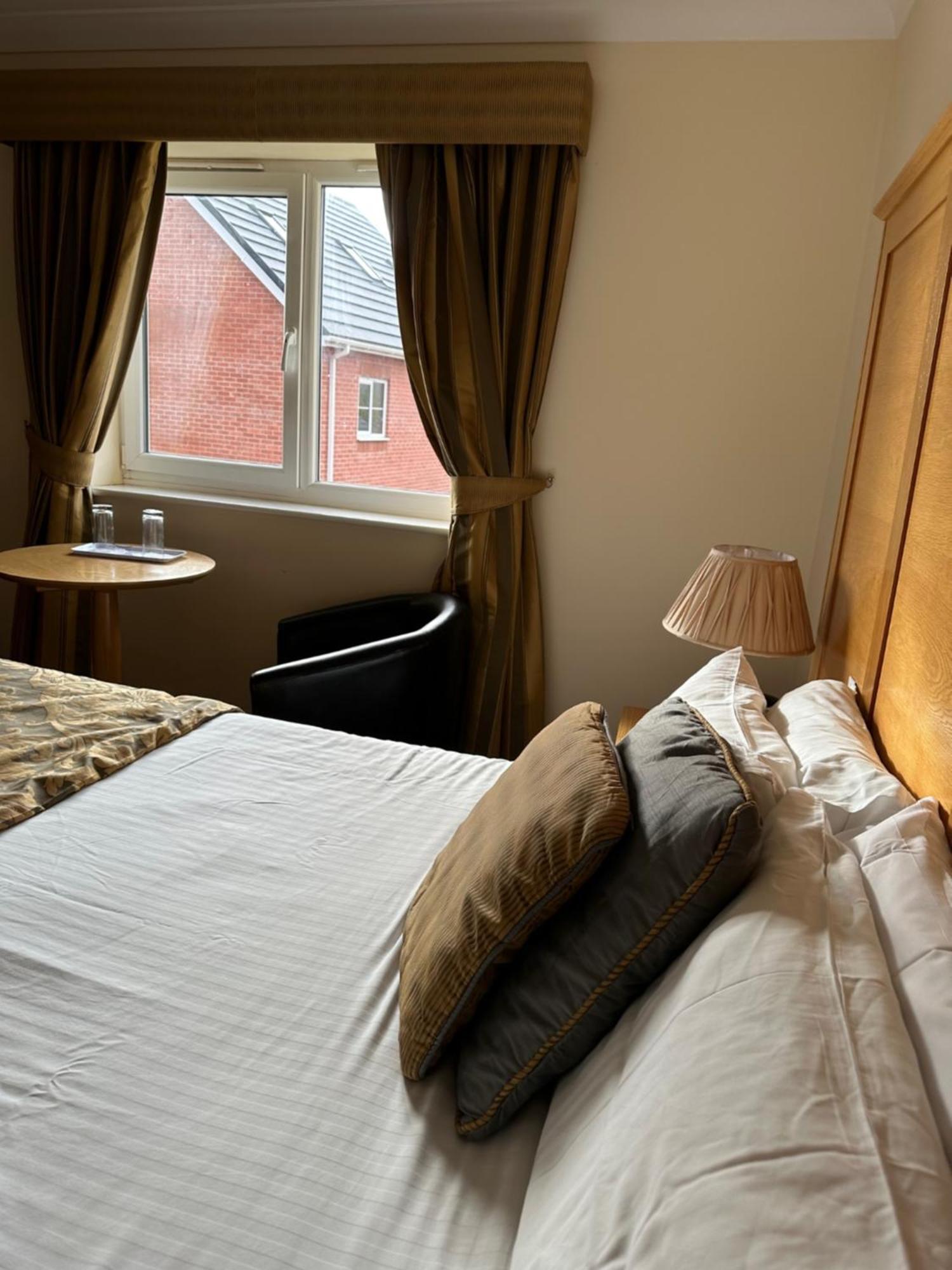 The Chetwynde Hotel Barrow-in-Furness Eksteriør billede